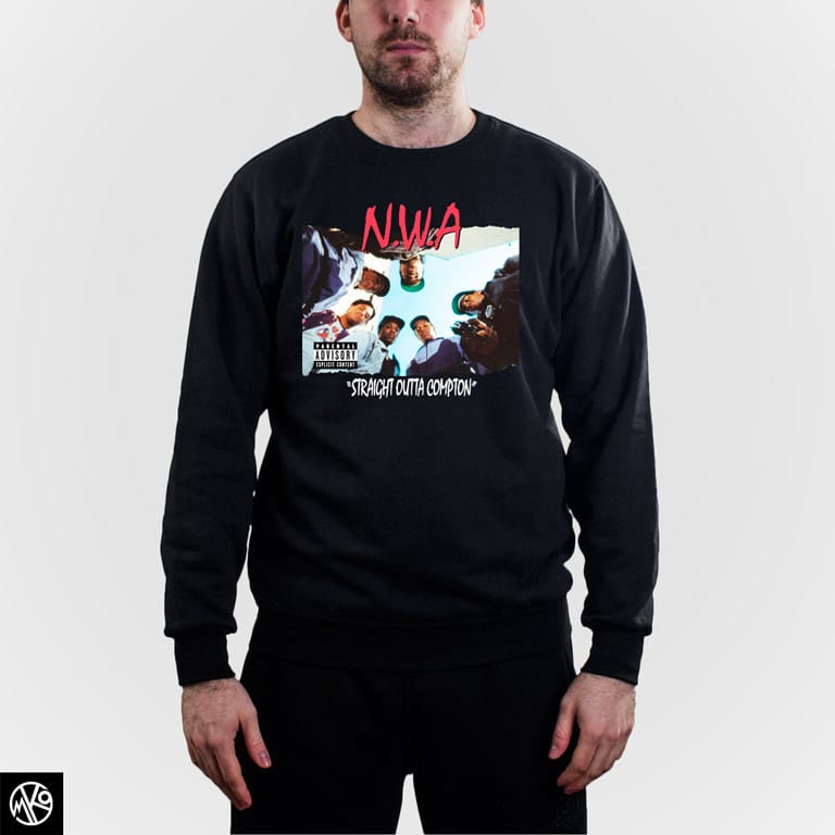Nwa Straight duks
