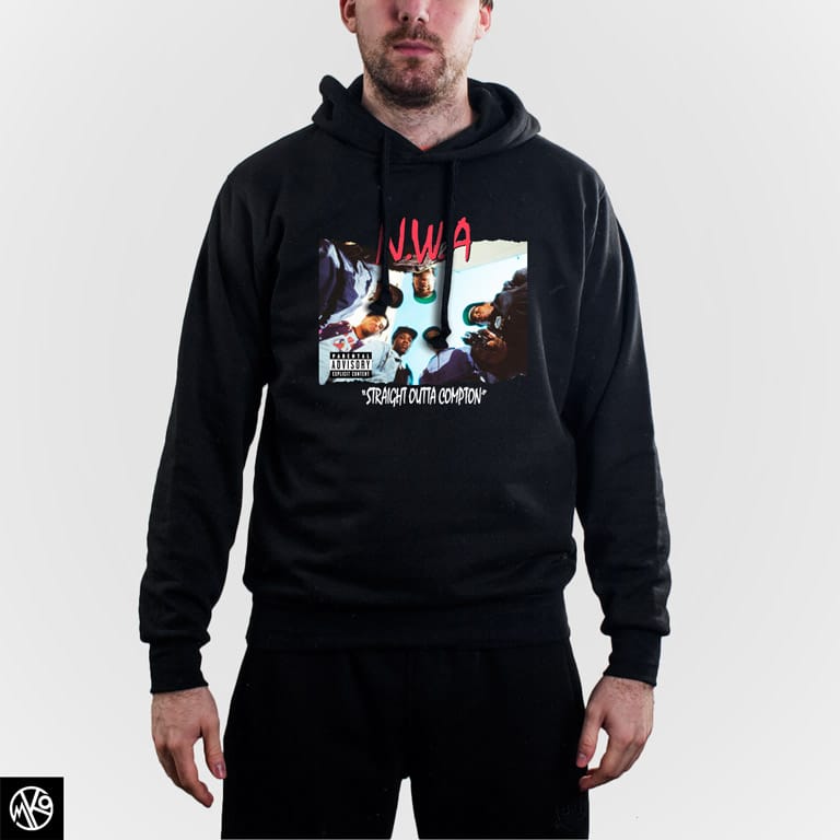 Nwa Straight duks